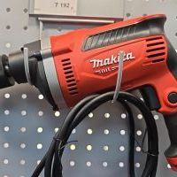 Дрель ударная Makita M8101 (710Вт, БЗП-13мм,0-3200обм,2.0кг,кор,AL редуктор 